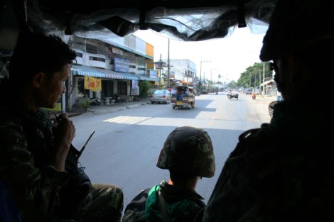 타이남부 파따니 지방에서 순찰 중인 타이 보안군들 / Security forces are patrolling in Pattani province in South Thailand (Photo by Lee Yu Kyung)