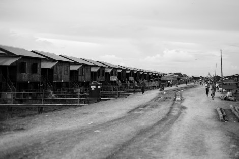 Rakhine IDPs camp in Sittwe appears tidy and well cared by the state government. They have no restriction of movement unlike Muslims IDPs. (Phhoto © Lee Yu Kyung 2013)