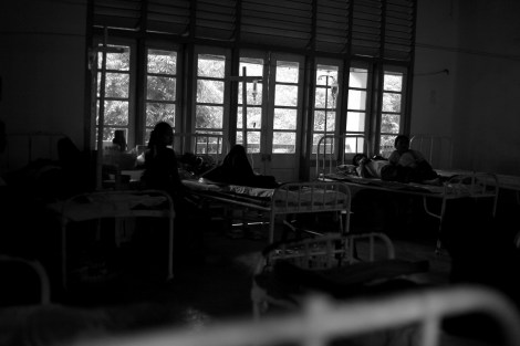 Sittwe General Hospital is the biggest medical facility and de facto the only functioning one in Sittwe. Yet Rohingya Muslims hardly be accepted or treated. They, sometimes, are forcibly transported out of the hospital in the name security concern as Rakhine extremists threaten not to treat Muslims. (Photo Photo © Lee Yu Kyung) 