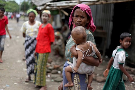 2012년 반 로힝야 / 무슬림 학살은 로힝야가 절대 다수인 아라칸 주 무슬림 커뮤니티를 마비시켰다. 버마 시민권을 박탈당한 로힝야족을 일컬어 유엔은 지구상에서 가장 박해받는 커뮤니티라 말한다. (Photo © Lee Yu Kyung 2013)
