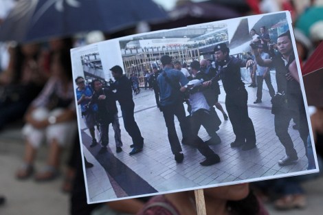 Last year, anti-coup protesters were violently taken by police as they tried to mark the 1st anniversary of the 2014 coup. © Lee Yu Kyung 2016
