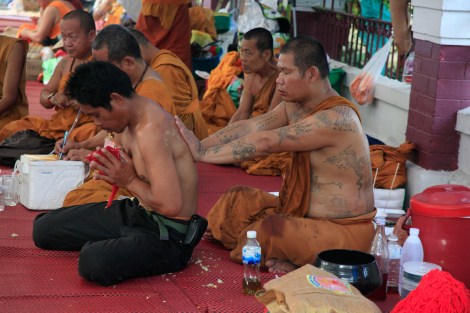 8_G_RedShirts_Tattoo_RedMonks_100425_0066